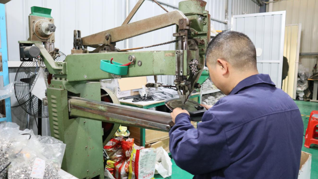 Heavy-duty stitching